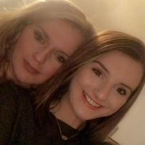 Meet your Posher, Wendie